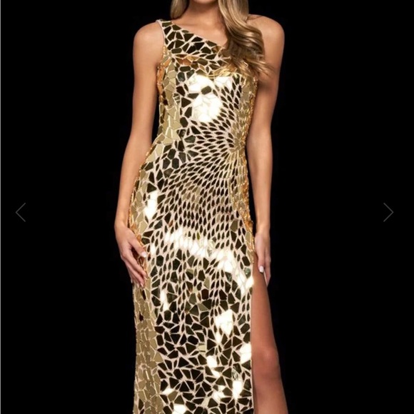 Sherri Hill | Dresses | Vguc Sherri Hill Sz Gold Glass Mirror Dress Hemmed To 55 With 6 Inch Heels | Poshmark Sherri Hill | Dresses | Vguc Sherri Hill Sz Gold Glass Mirror Dress Hemmed To 55 With 6 Inch Heels | Poshmark